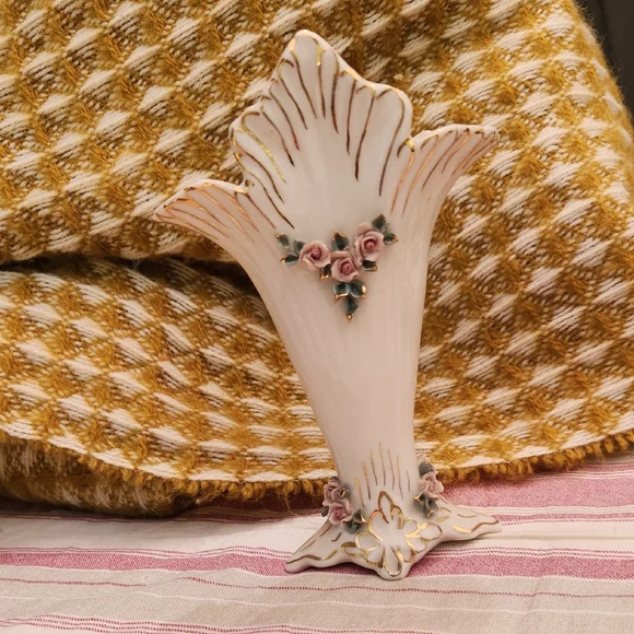 Lee Wollard Pink Cream,Gold  Floral  vase Jewelry, Make-up Brush Holder vintage - Picture 2 of 12